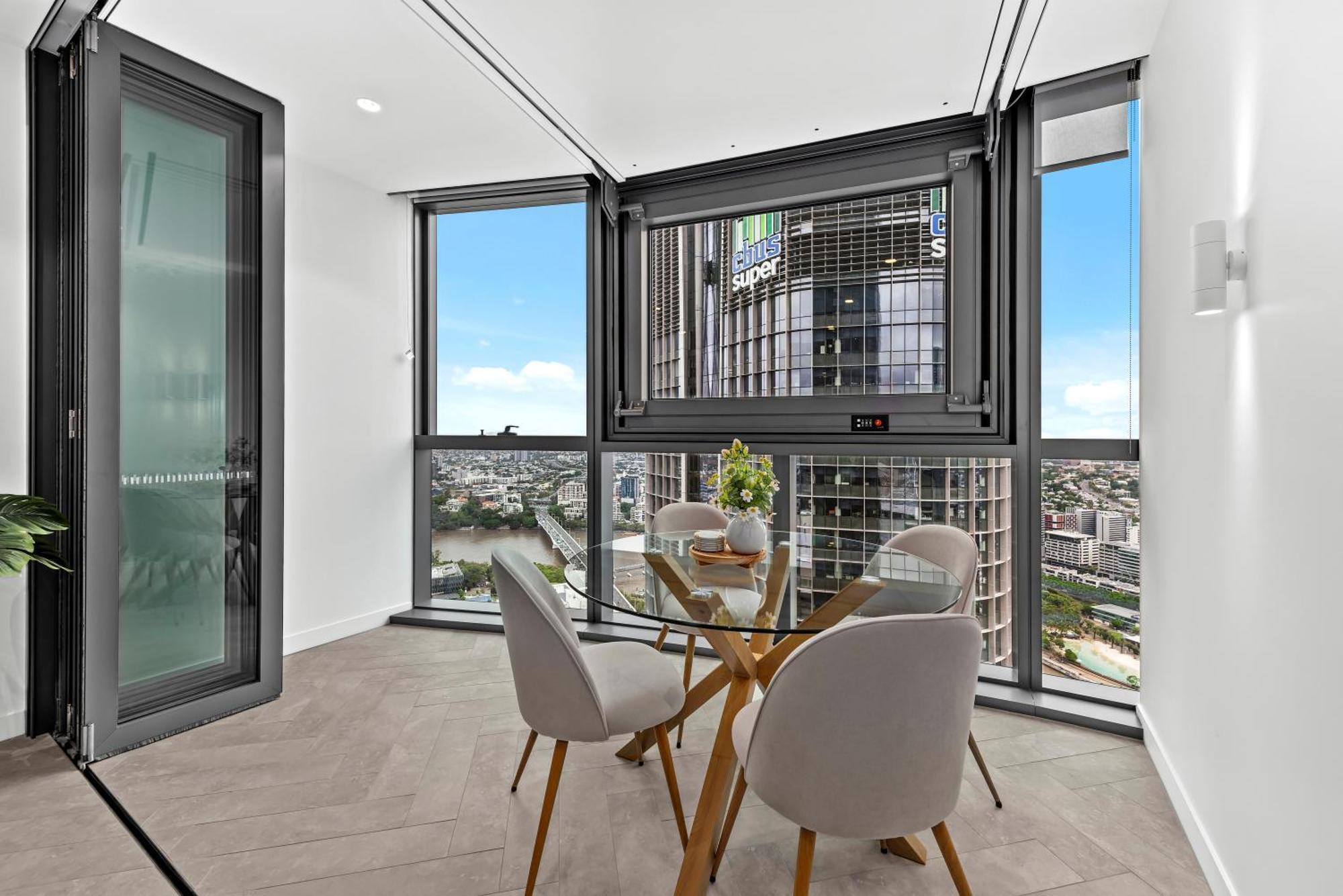 Queens Wharf - Luxe 1br With Stunning Views & Pool * Brisbane